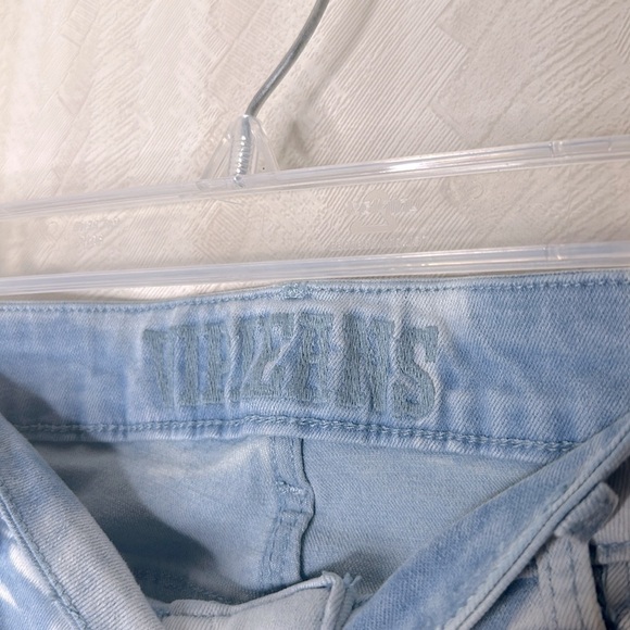 💙 🆕 VIP JEANS destroyed size small - Picture 5 of 8